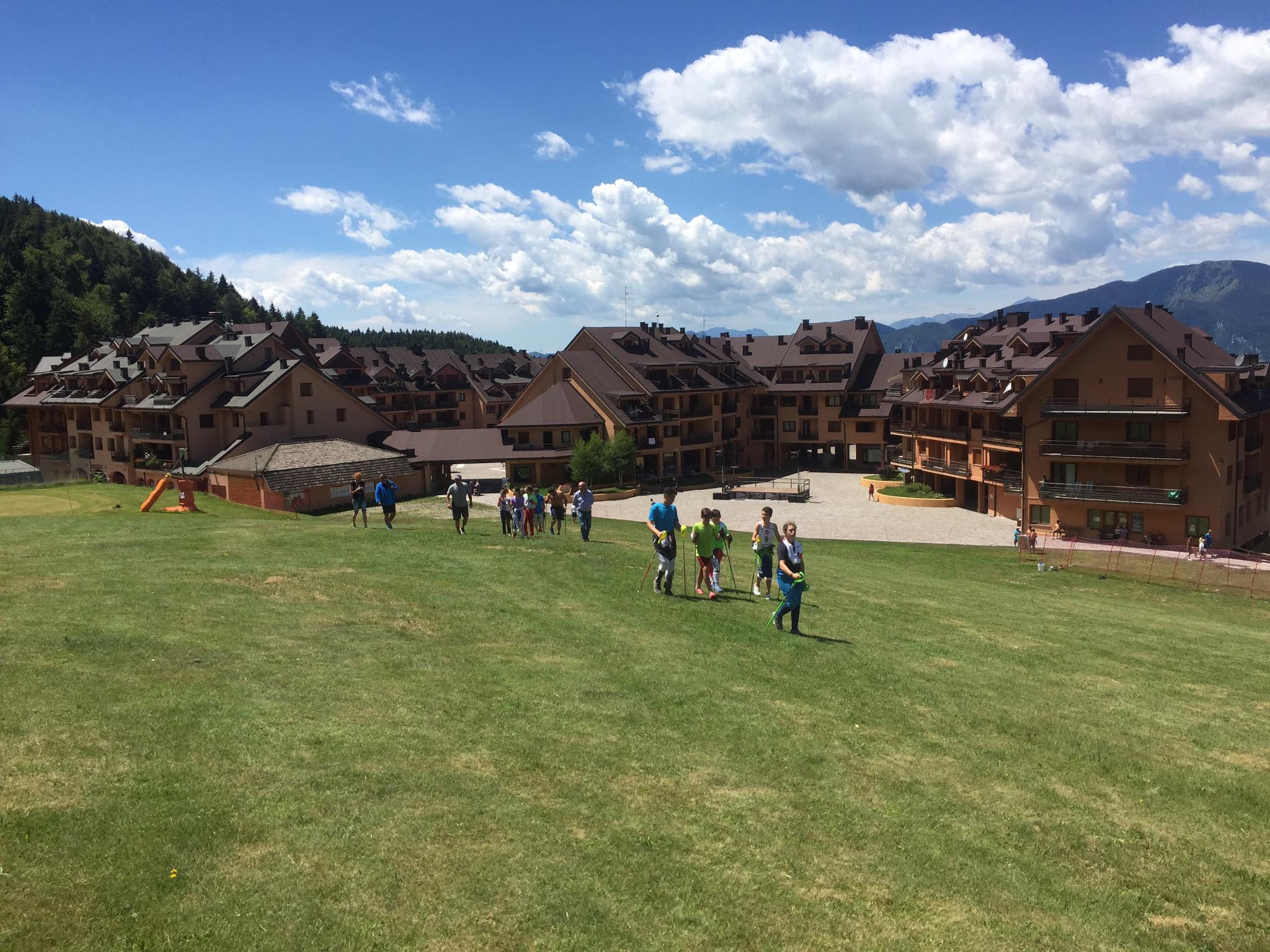 Fisi Alpi Centrali - Sci d'erba: gli azzurri in allenamento a Montecampione in attesa dei mondiali junior di disciplina