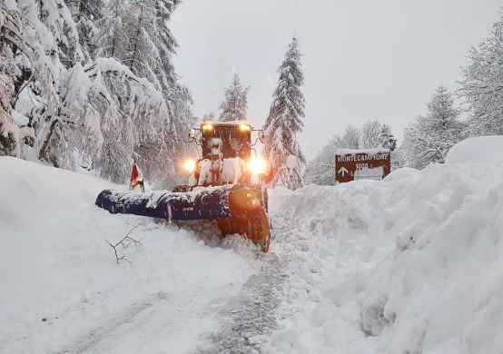La neve di Montecampione attira escursionisti incoscienti. Resta elevato il rischio valanghe | Radio Voce Camuna