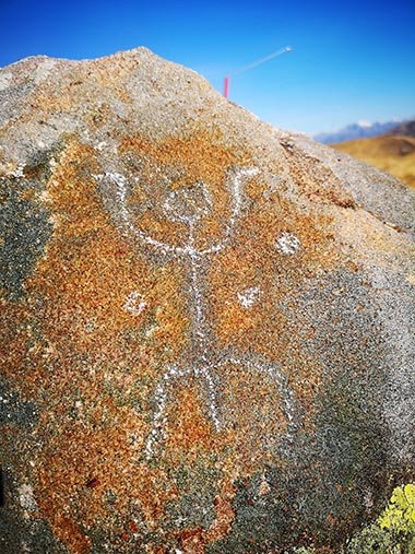 Popolis - Fantastici ritrovamenti: incisioni rupestri in Val Trompia